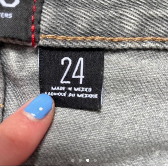 BDG Mom High Rise Shorts - Picture 3 of 4